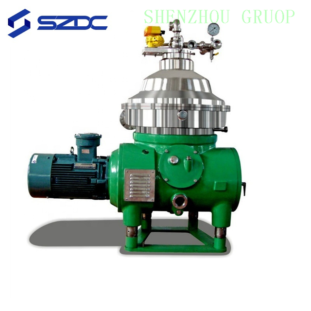 La centrífuga de disco proporciona cerveza clarificada rápidamente para la cervecería. Equipos de cervecería pequeña. Centrífuga de disco.